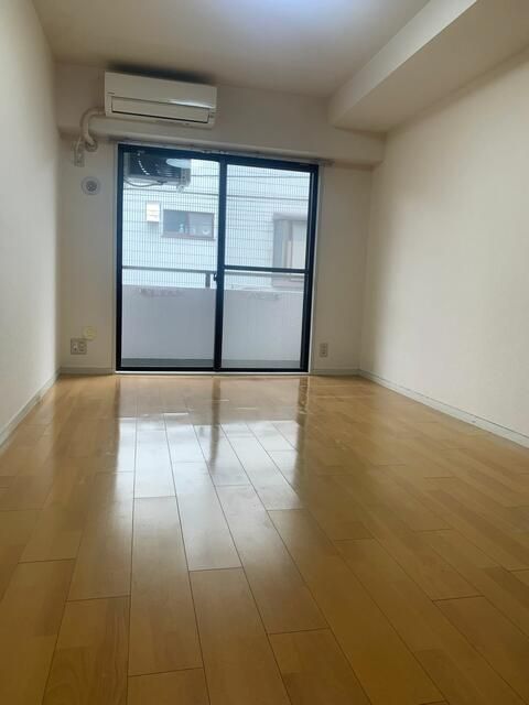 1K Investment Apartment for Sale in Ikebukuro, Tokyo - Thumbnail 3