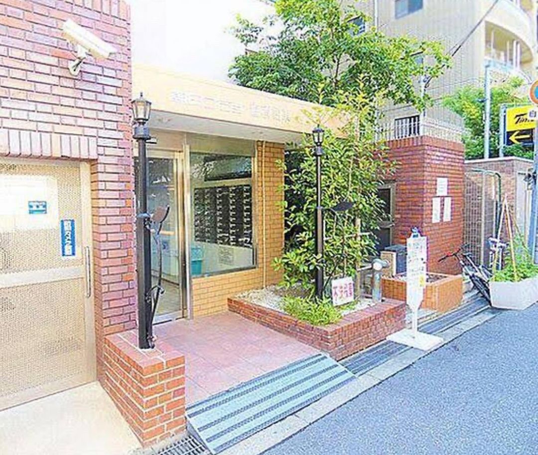 2DK Apartment for Sale in Central Osaka, Shimanouchi - Thumbnail 3