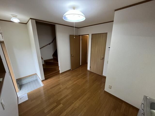 Ichinomiya Land with House for Sale - 5.63% Yield Potential - Thumbnail 4
