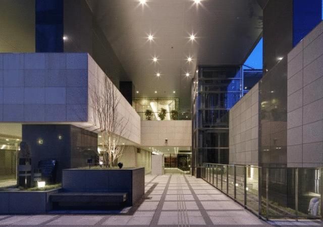 2LDK Apartment in Owl Tower, Ikebukuro, Tokyo - Thumbnail 2