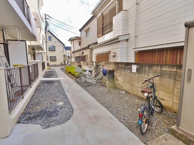 2DK Apartment for Sale in Itabashi, Tokyo - 9.06% Yield - Thumbnail 2