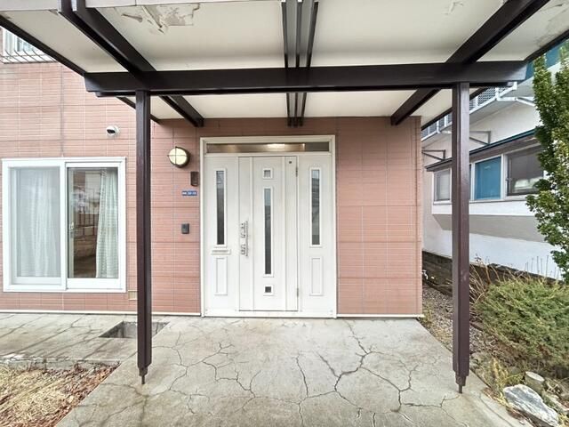5LDK House for Sale in Hakodate with Two Kitchens - Thumbnail 2
