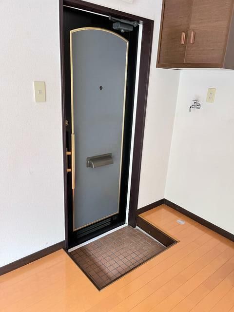 Affordable 1R Apartment for Rent in Annaka, Gunma - 17,000 Yen - Thumbnail 2