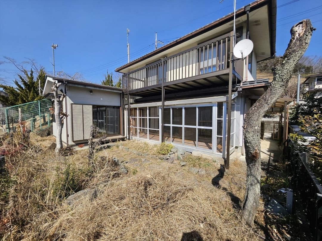 3LDK House in Fujinodai Danchi, Sagamihara with Park Views - Thumbnail 2