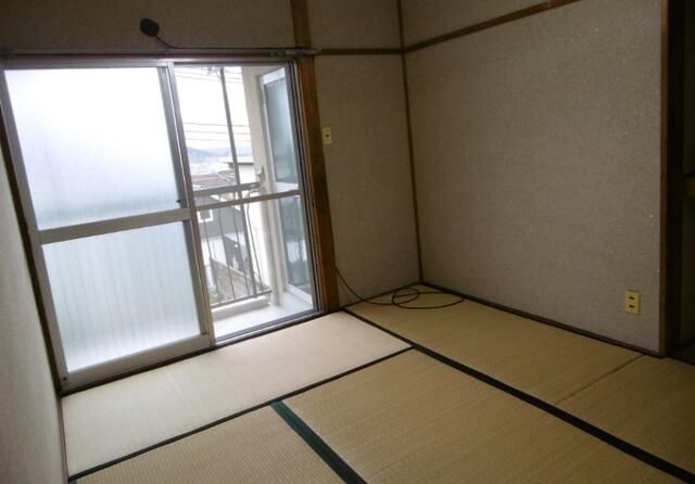 Affordable 2K Apartment for Rent in Yamashina, Kyoto - Thumbnail 4