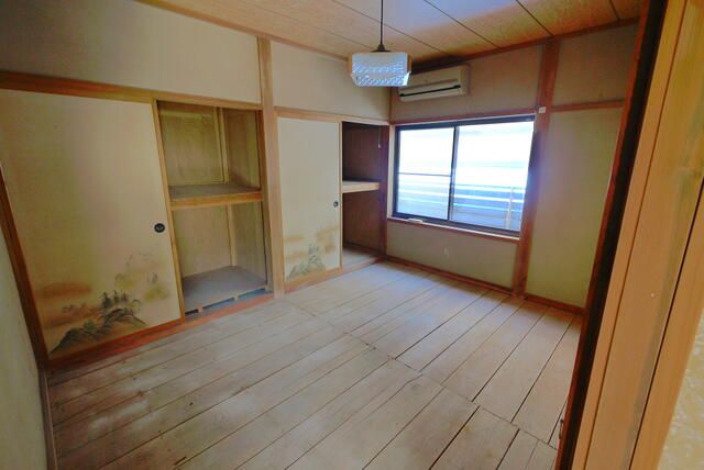 Two-Storey House in Yorii, Saitama - Thumbnail 4
