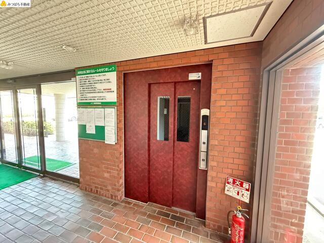 3SLDK Apartment for Sale in Toyama City, Renovation Potential - Thumbnail 4