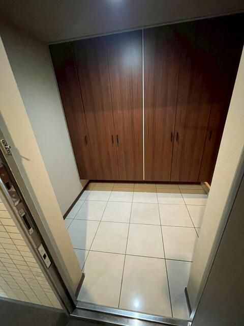4LDK Apartment in Katsushika, Tokyo | 92.86 sqm with Balcony - Thumbnail 2