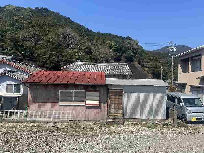 4DK Wooden House for Sale in Kihoku Town, Mie - Thumbnail 2