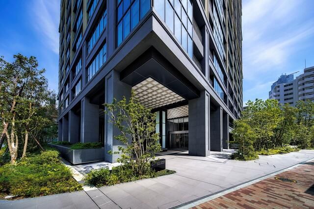 1LDK Apartment in City Tower Ginza East, Chuo Ward, Tokyo - Image 1