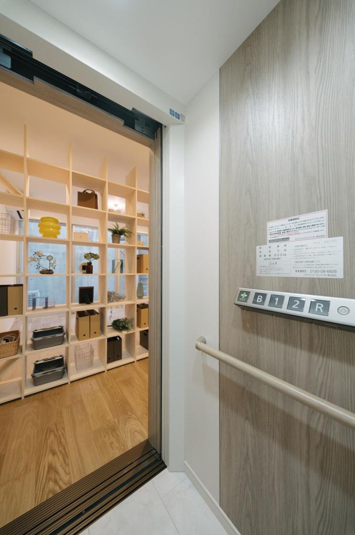 Renovated 2LDK Apartment with Elevator & Terrace in Seijō, Tokyo - Thumbnail 4