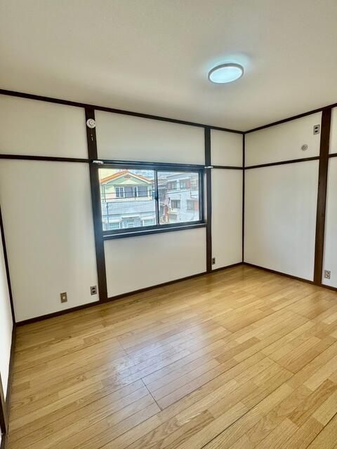 Rental House in Daito Osaka: 3DK, No Key Money, Near Shijonawate Station - Thumbnail 4