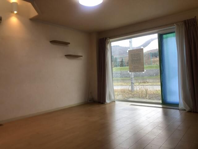 2005 Custom 3LDK House for Sale in Suttsu, Hokkaido - Thumbnail 4