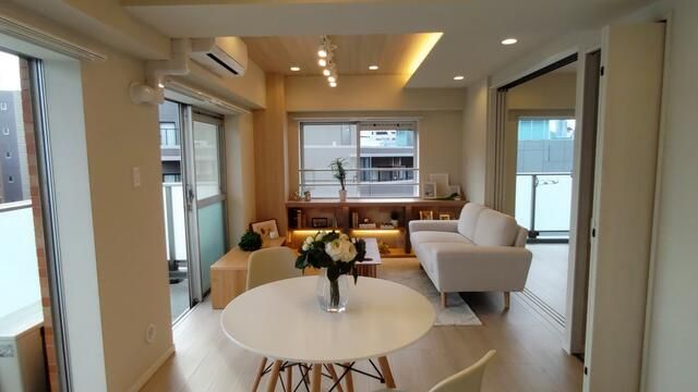 1LDK Apartment for Sale in Bunkyo, Tokyo | Renovated & Furnished - Thumbnail 3