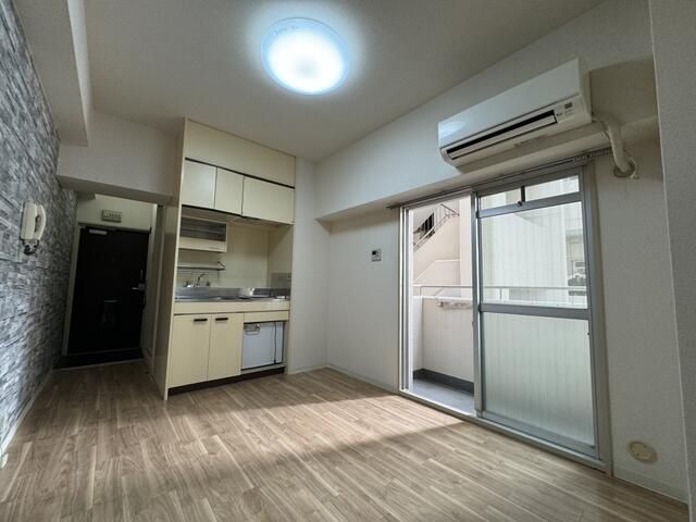 Studio Apartment for Sale in Yodogawa-ku, Osaka | Investment Property - Thumbnail 3