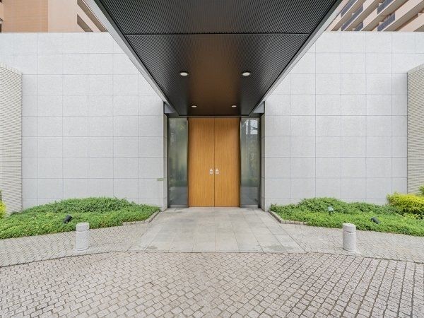2LDK Apartment for Sale in Arakawa, Tokyo - 75.04 sqm - Thumbnail 4