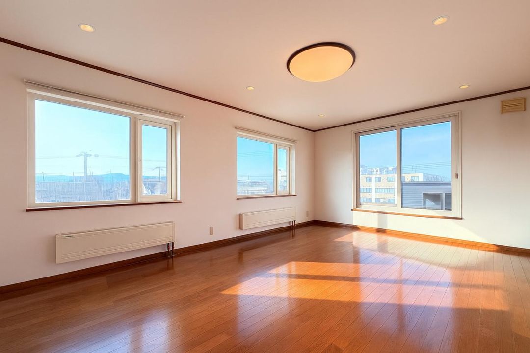 5LDK Detached House for Sale in Sapporo's Higashi Ward - Thumbnail 4