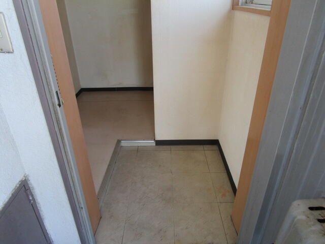 One-Room Apartment for Sale Near Ichinomiya Station, Aichi - Thumbnail 3