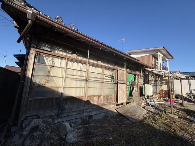 6DK Detached House for Sale in Misato, Miyagi - 800,000 Yen - Thumbnail 2