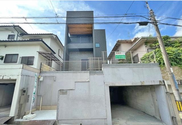 New 2024 4LDK House in Neyagawa, Osaka with 10-Year Warranty - Image 1
