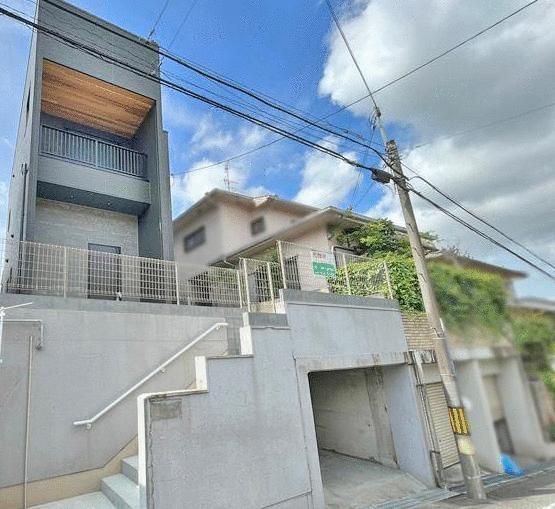 New 2024 4LDK House in Neyagawa, Osaka with 10-Year Warranty - Thumbnail 3