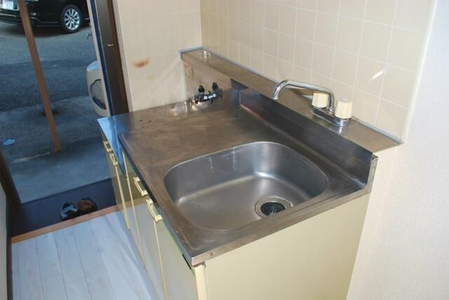 1K Apartment for Rent in Katsura, Chiba - 20,000 JPY - Thumbnail 4