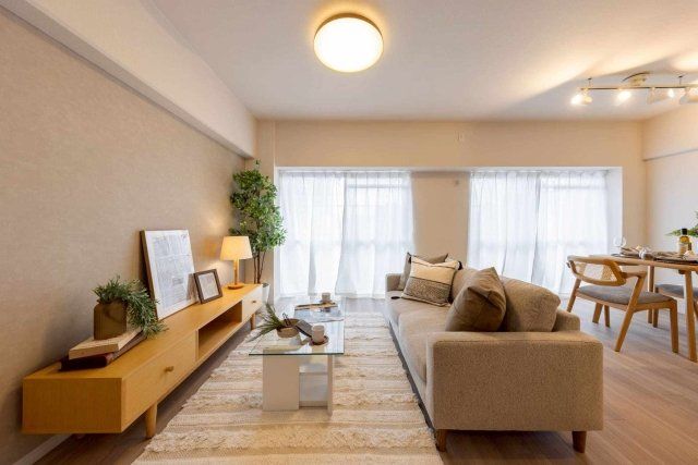 2LDK Apartment for Sale in Miyakojima, Osaka - 59.4m² - Thumbnail 4