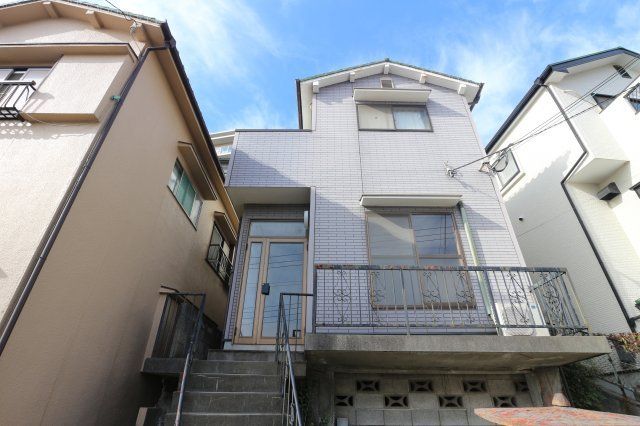 1K Apartment for Rent in Kobe Tarumi Ward | 15,000 Yen - Image 1