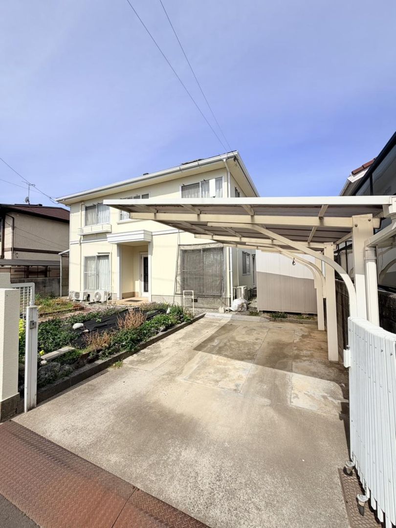 3SLDK Detached House in Horie-cho, Matsuyama, Ehime - Thumbnail 2