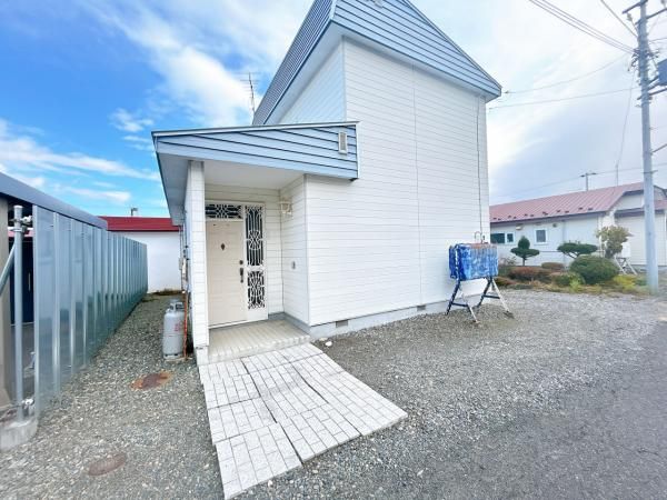 Renovated 4LDK House for Sale in Quiet Obihiro, Hokkaido - Thumbnail 2