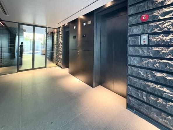 1LDK Condo in Toranomon, Minato Ward - Wellista Tower Atago - Thumbnail 2