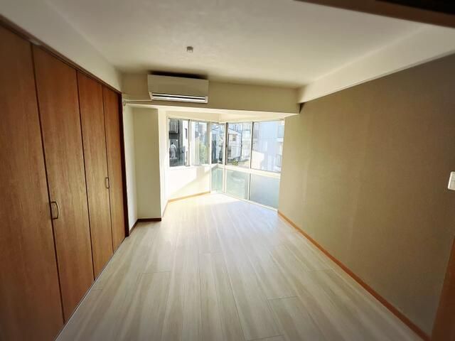 Renovated 2K Apartment for Sale in Shinjuku, Tokyo - Thumbnail 2