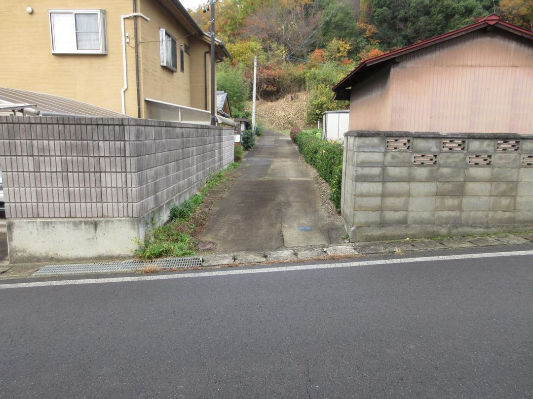 Rural House with Large Land in Chikuma City, Nagano for Sale - Thumbnail 3