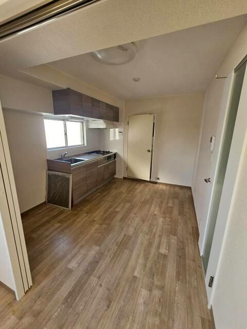 1LDK Apartment for Sale in Bunkyo, Tokyo - Near Hon-komagome Station - Thumbnail 4