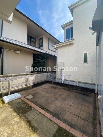 3LDK Detached House for Sale in Hiratsuka, Kanagawa - Image 1