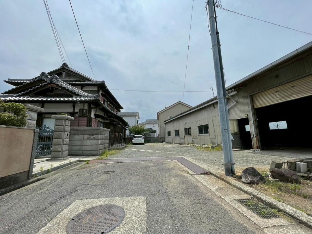 9LDK Japanese House with Large Warehouse for Sale in Sennan, Osaka - Thumbnail 3