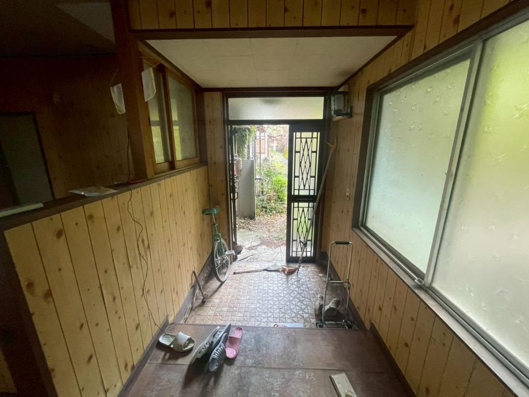 1953 Wooden House for Sale in Moji, Kitakyushu - 2DK - Thumbnail 2