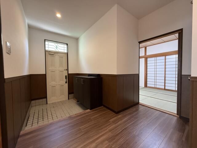 Renovated 4LDK House for Sale in Toyota City, Aichi - Thumbnail 3
