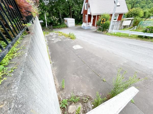 Renovated 5LDK House in Sapporo Hiraoka with Garden and Parking - Thumbnail 3
