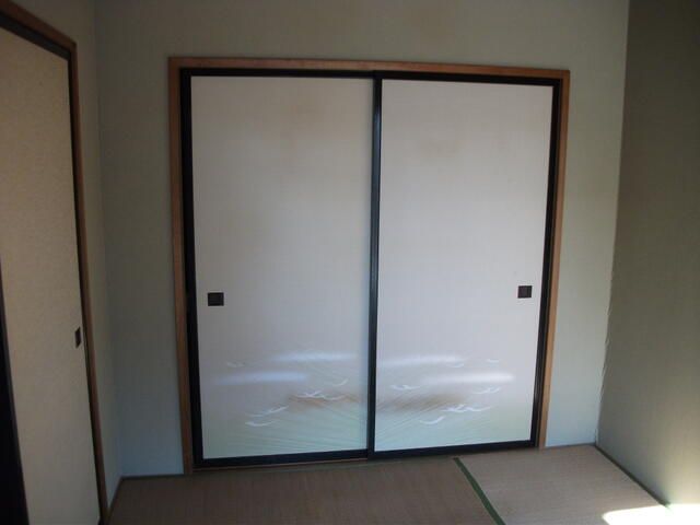 2DK Apartment for Rent in Itako, Ibaraki - South-Facing & Quiet - Thumbnail 2