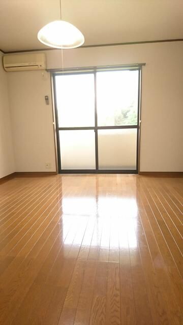 1K Apartment for Rent in Kitsuki, Oita - 10,000 JPY - Thumbnail 4