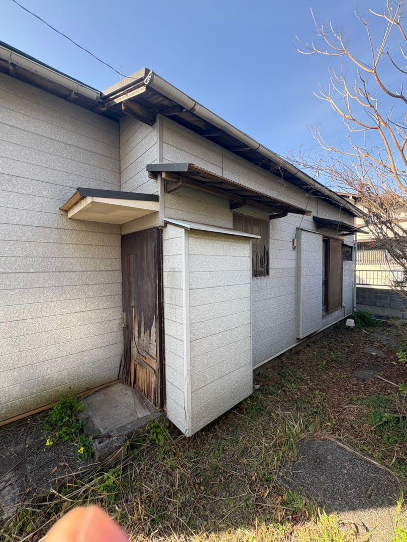 4DK Detached House for Sale in Numazu, Shizuoka - 100万円 - Thumbnail 3