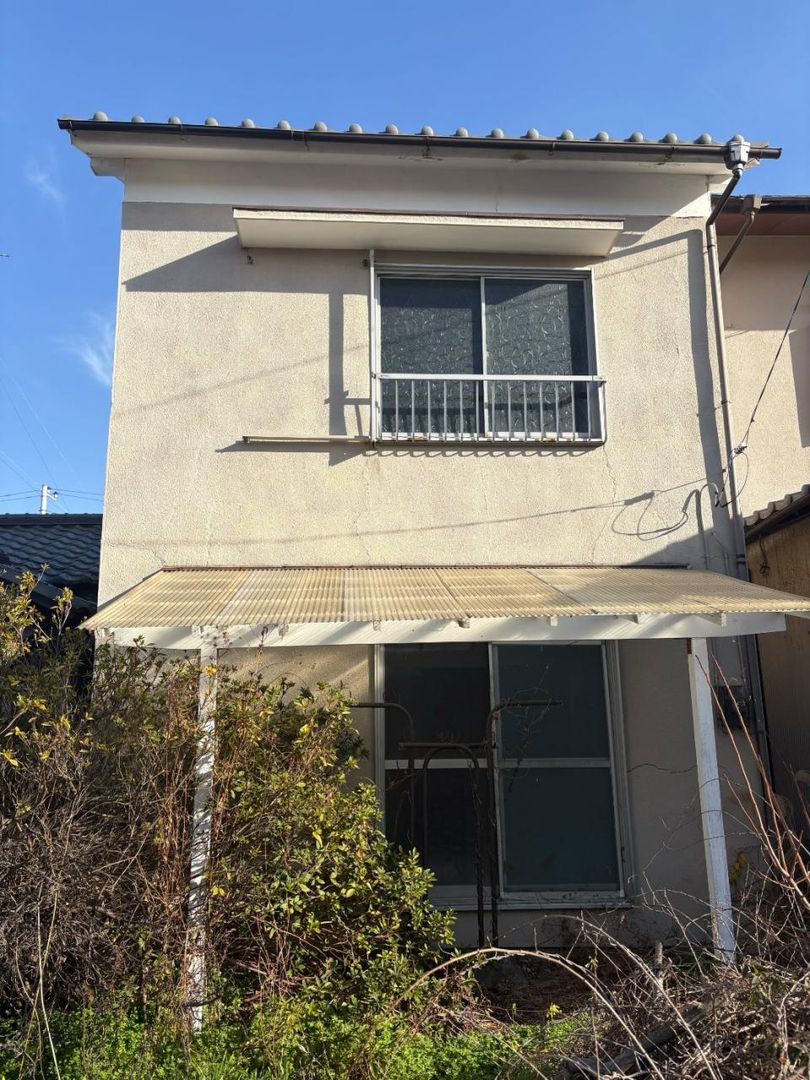 4DK Detached House for Sale in Numazu, Shizuoka - 100万円 - Thumbnail 2