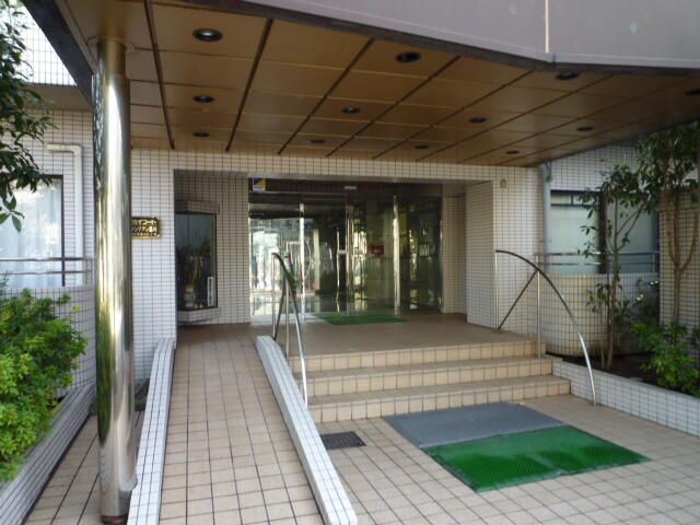 Sky Court Vantean Shinagawa 1R Apartment for Sale in Tokyo - Thumbnail 2