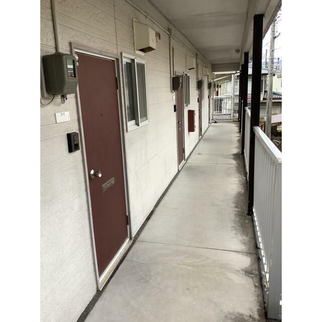 1K Apartment for Rent in Yamaguchi City with Free Internet & Parking - Thumbnail 4
