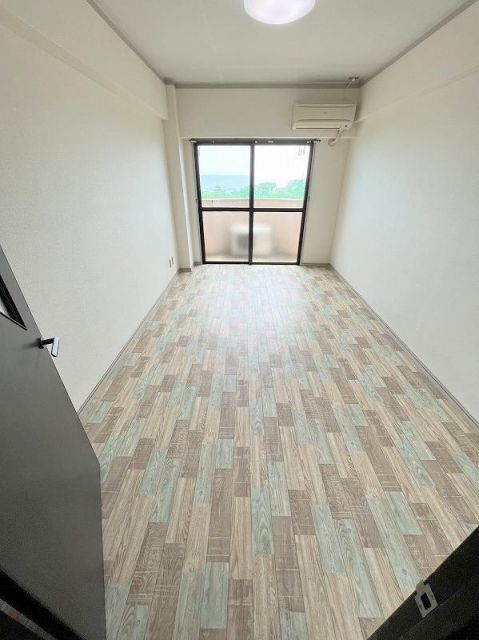 1K Apartment for Sale Near Takanabe Station, Miyazaki - Thumbnail 2