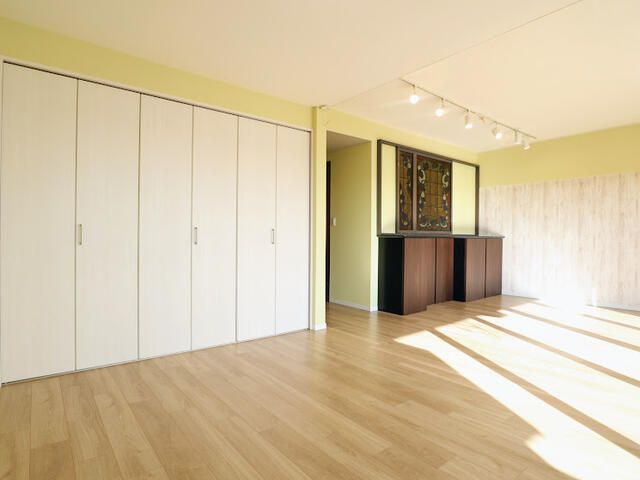 2LDK Apartment for Sale in Musashino City, Tokyo - Pet Friendly - Thumbnail 3