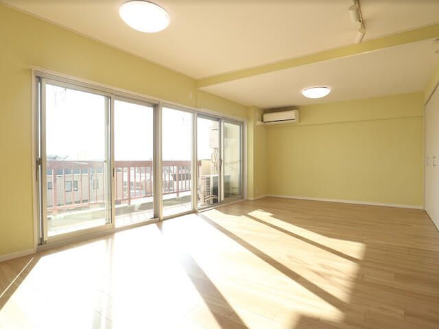2LDK Apartment for Sale in Musashino City, Tokyo - Pet Friendly - Thumbnail 4