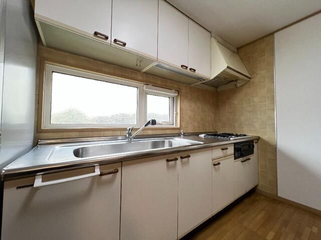 5LDK Family House in Sapporo Minami-ku with Garden and Parking - Thumbnail 4
