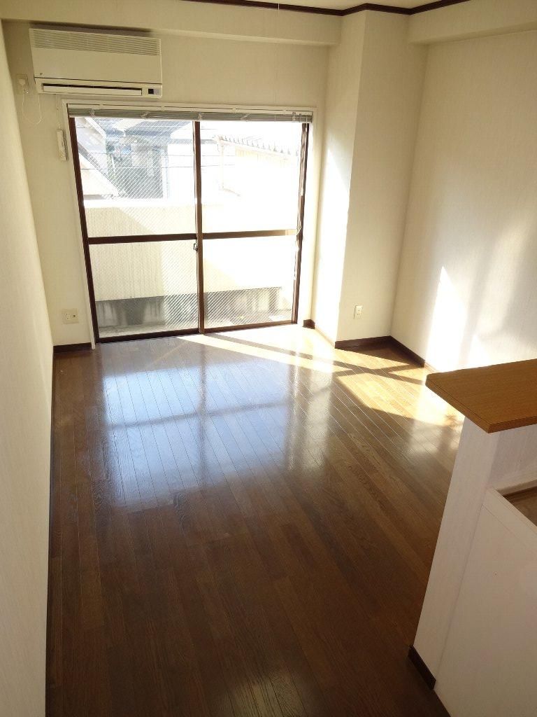 1R Apartment for Sale Near JR Nobeoka Station, Miyazaki - Thumbnail 3